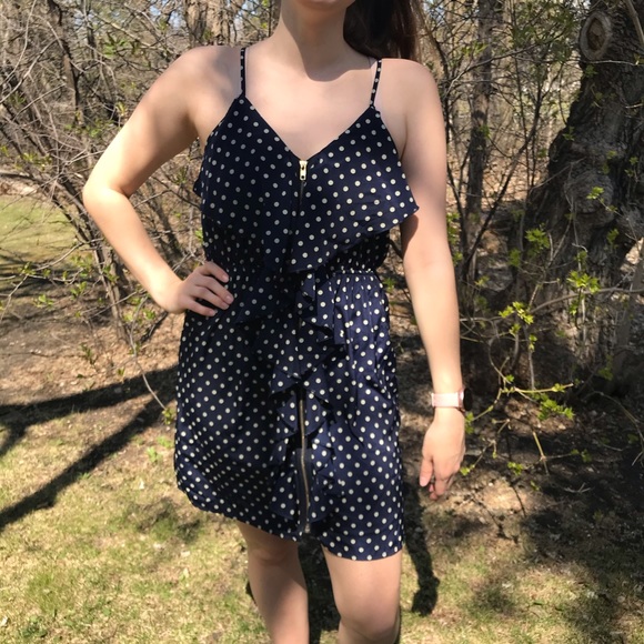 Dresses & Skirts - Polka dot ruffle dress